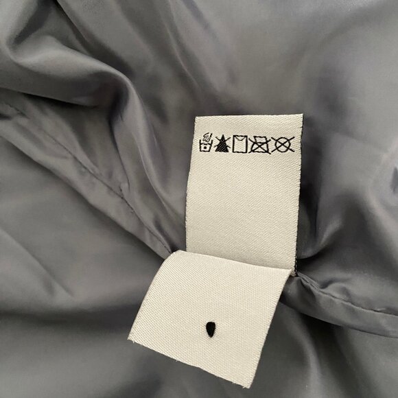 Le Chateau fully lined men's jacket - size small - Picture 6 of 10